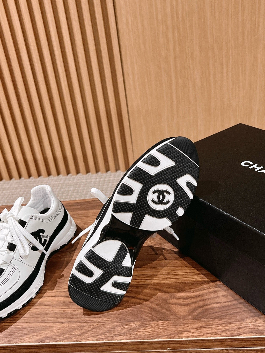 CC Sneaker Black White in Leather 753930