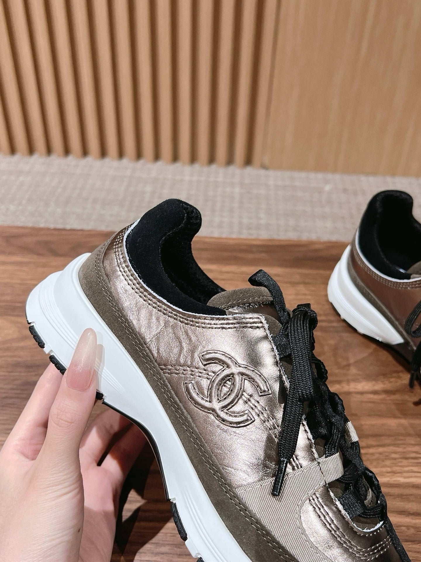 CC Sneaker Brown Metallic in Leather 753926
