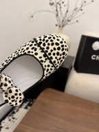 CC 26 Polka Dot Mary Janes White Black in Horsehair 756092