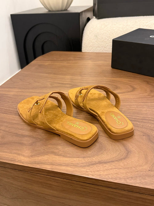 CC 26 Sandal Brown in Velvet 748532