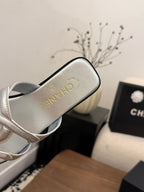 CC 26 Sandal Silver in Cowhide 748528