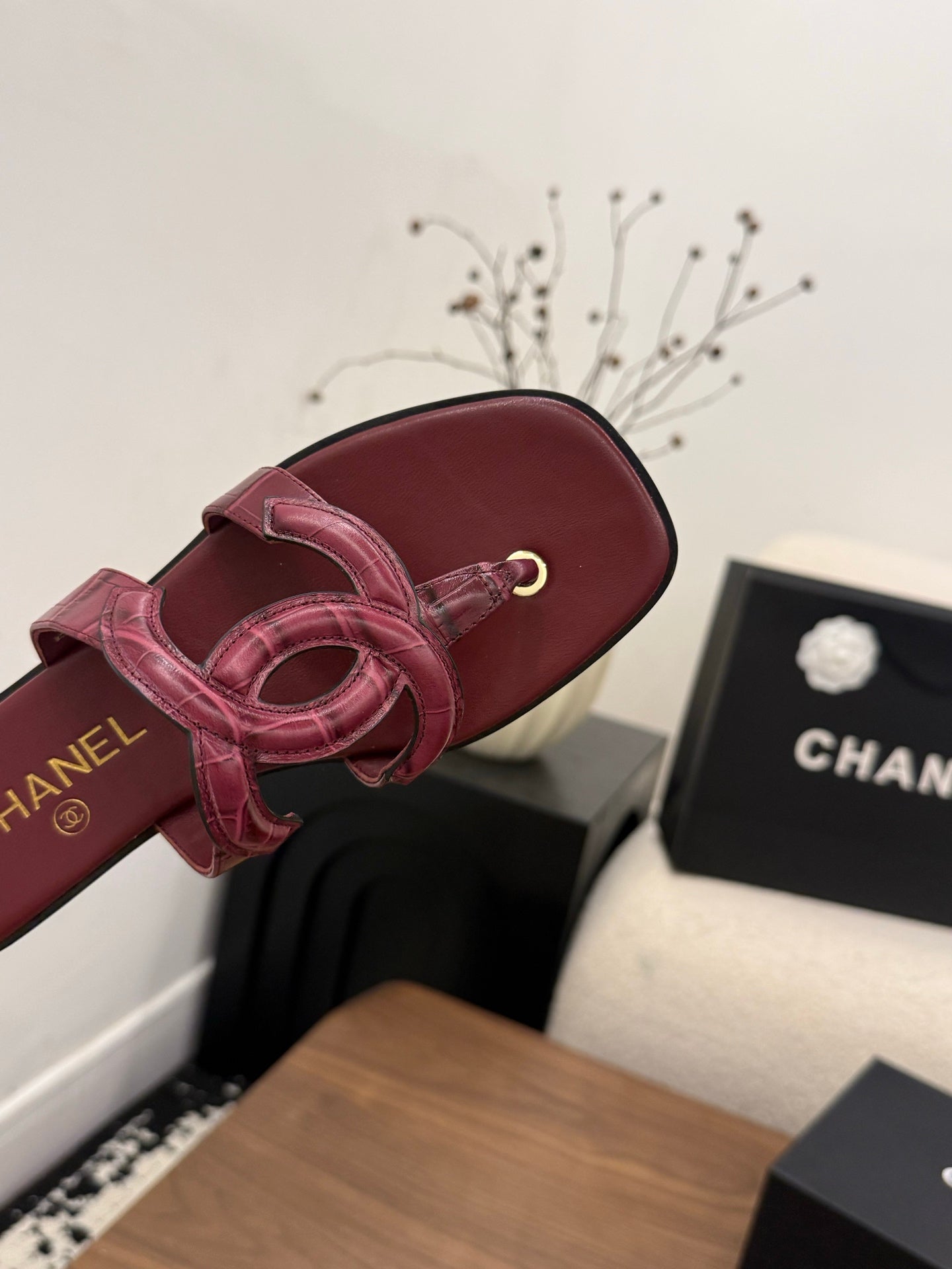 CC 26 Sandal Burgundy in Cowhide 748527