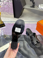 HM Sandal 90mm Black in Cowhide 757935