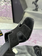 HM Sandal 90mm Black in Sandblasted Cowhide 757939