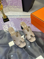HM Sandal 90mm Light Gray in Cowhide 757945