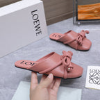 Loew 26 Knotted Closed-Toe Flat Mules Earthy Pink in Lambskin 759434