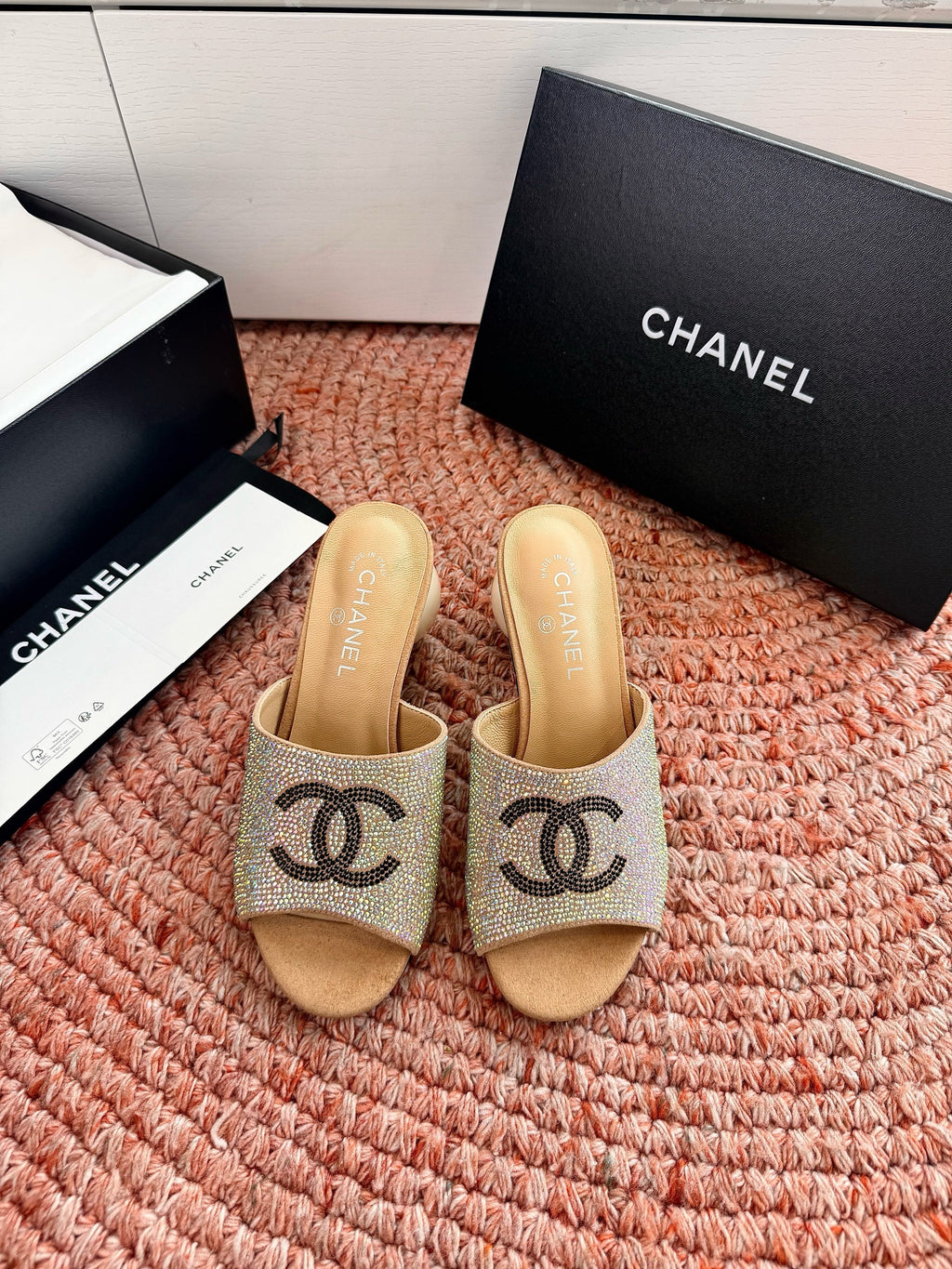 CC 26SS Pearl Heel 70mm Bow Sandals Gold in Cowhide 760559