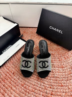 CC 26SS Pearl Heel 70mm Bow Sandals Black in Cowhide 760558