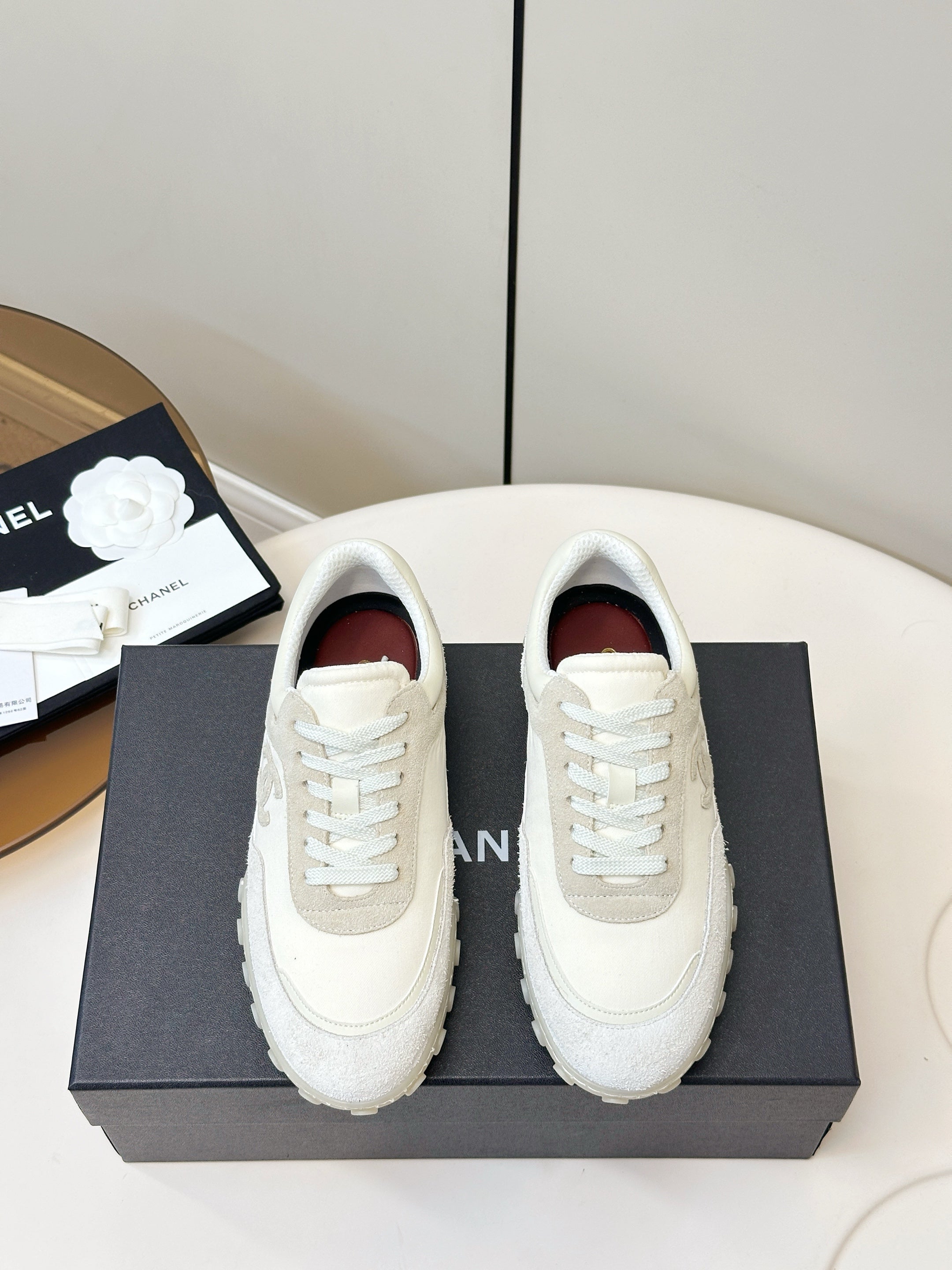 CC 26S Baseball Shoes Ivory in Suede and cotton Panels 771239