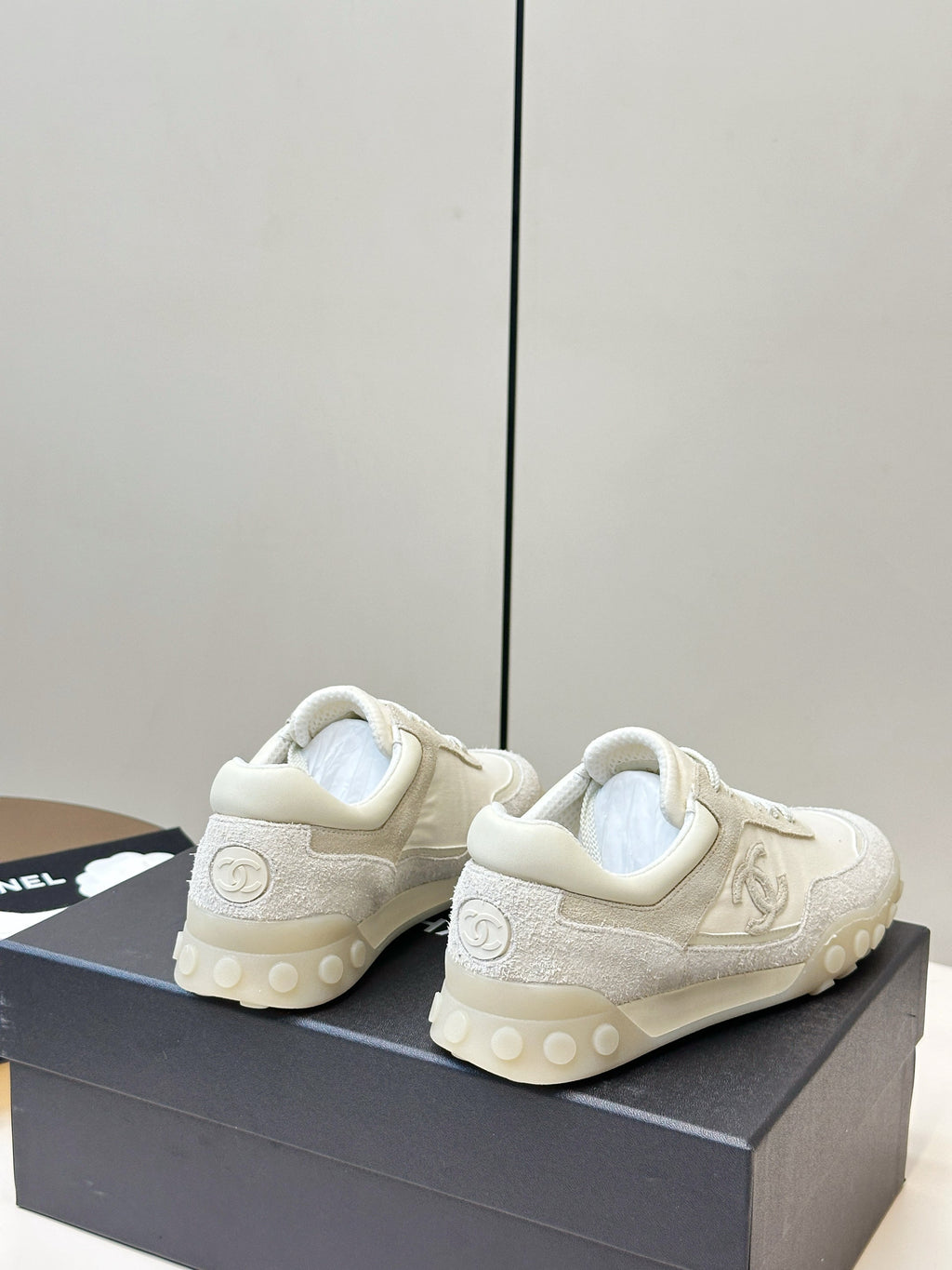 CC 26S Baseball Shoes Ivory in Suede and cotton Panels 771239