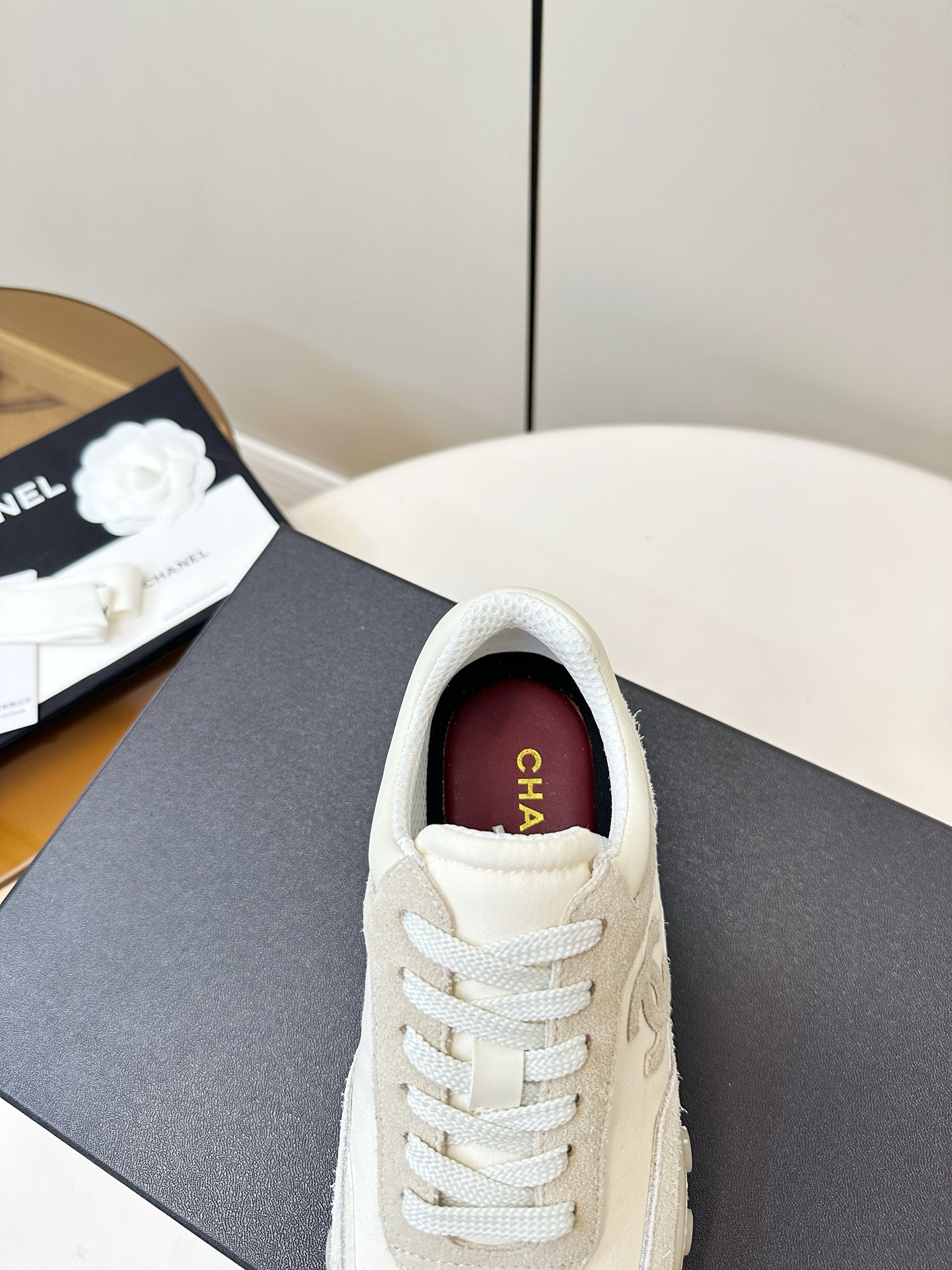 CC 26S Baseball Shoes Ivory in Suede and cotton Panels 771239