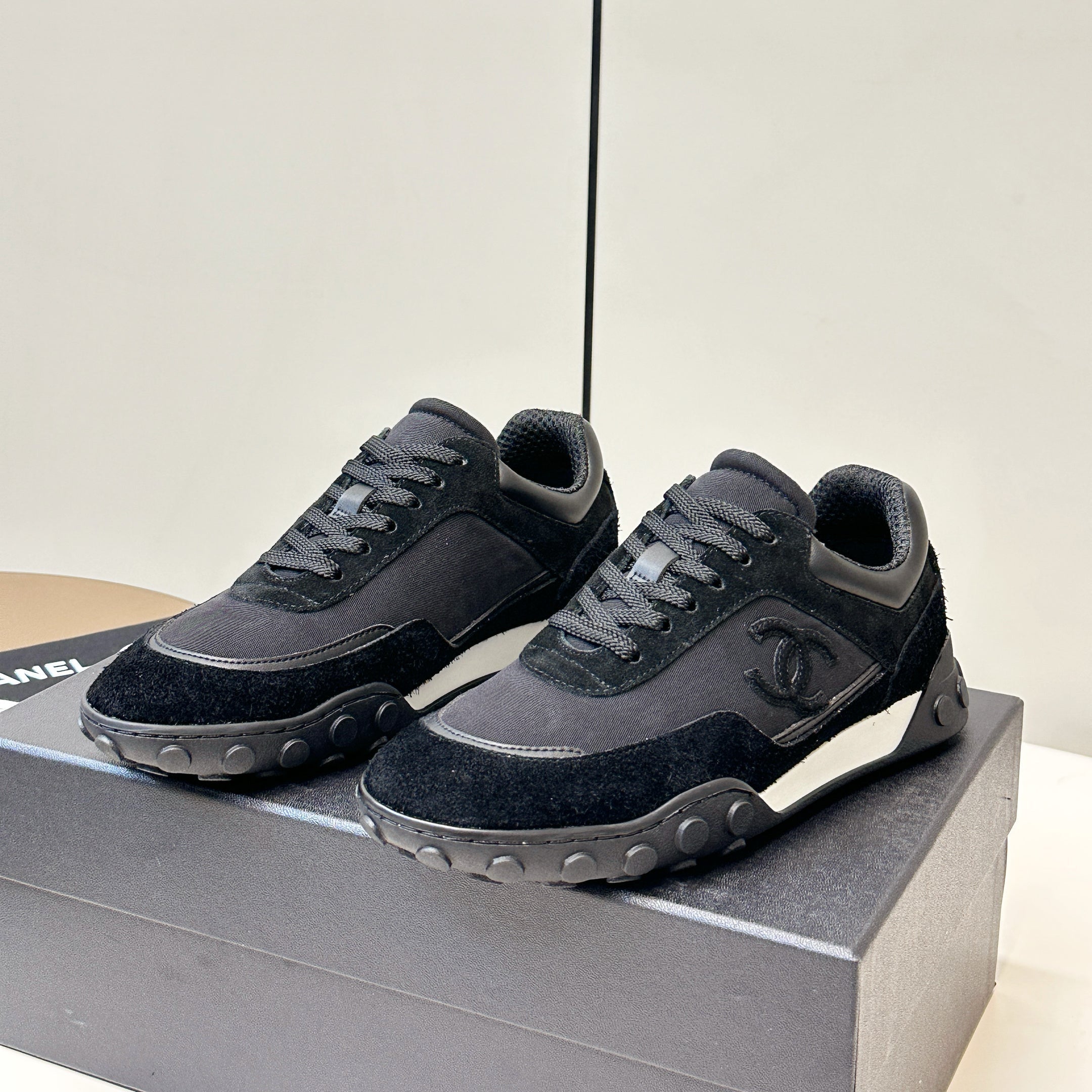 CC 26S Baseball Shoes Black in Suede and cotton Panels 771238