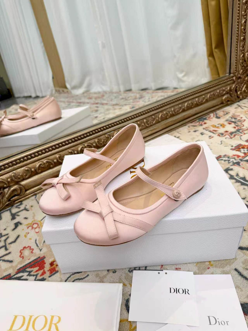 CD Ballerina Flats with a Bow Light Pink in Silk Fabric 771787