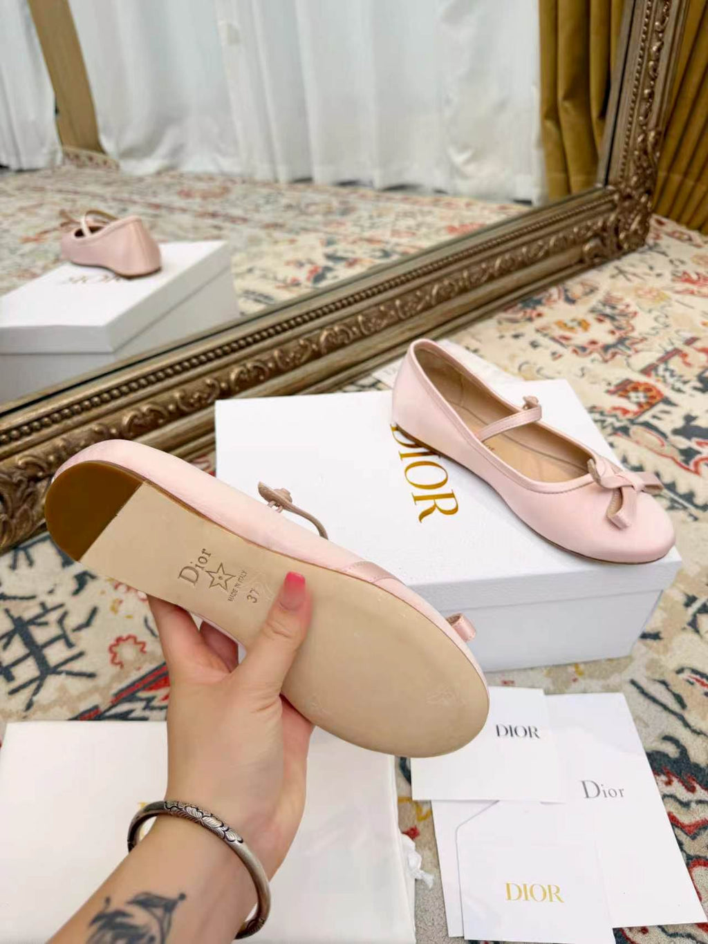 CD Ballerina Flats with a Bow Light Pink in Silk Fabric 771787