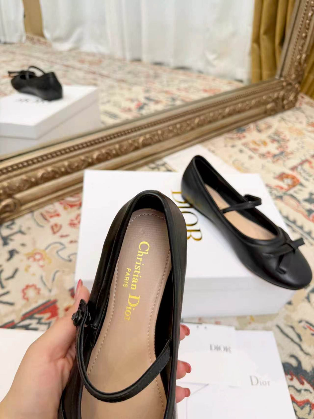 CD Ballerina Flats with a Bow Black in Sheepskin 771786