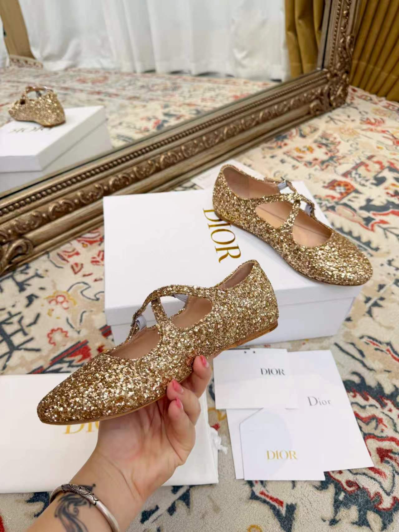 CD Ballet Flats Gold in Grit 771782