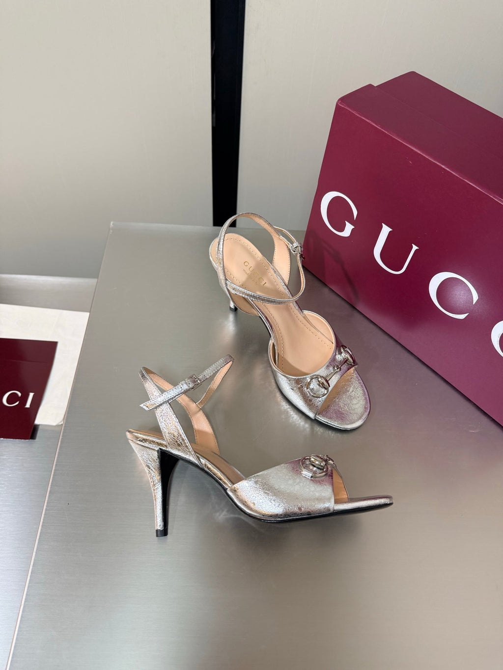GG Buckle Stiletto Round Toe Heel Height 85mm Silver in Calfskin 784466