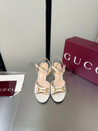 GG Buckle Stiletto Round Toe Heel Height 85mm White in Calfskin 784465