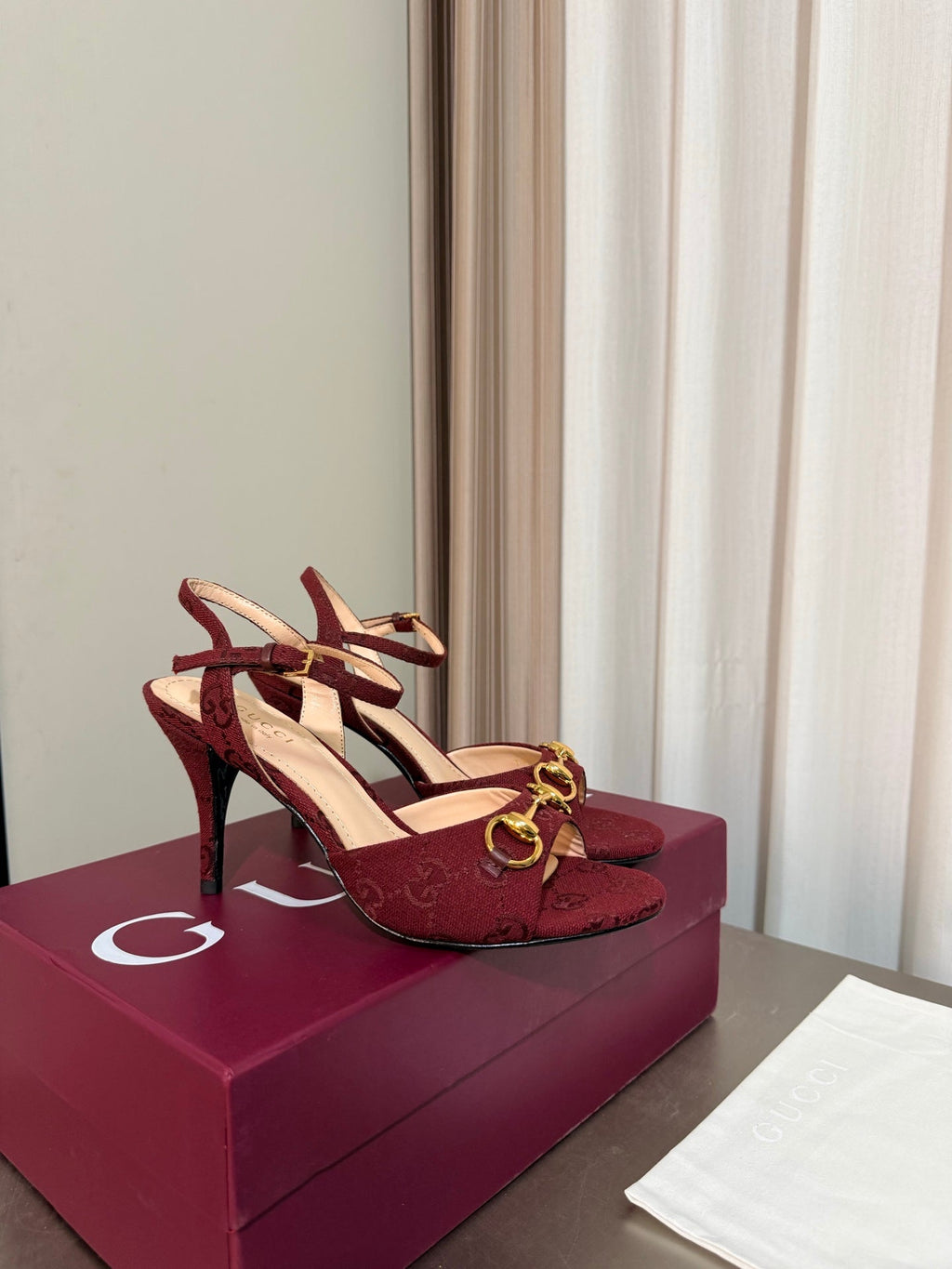 GG Buckle Stiletto Round Toe Heel Height 85mm Burgundy in Monogram 784462