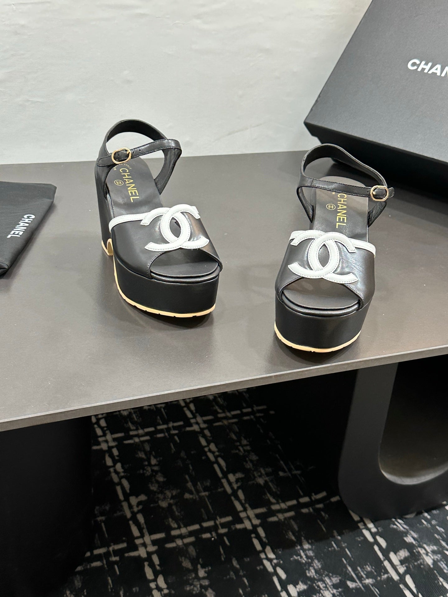 CC Platform Sandal Black in Sheepskin 784212