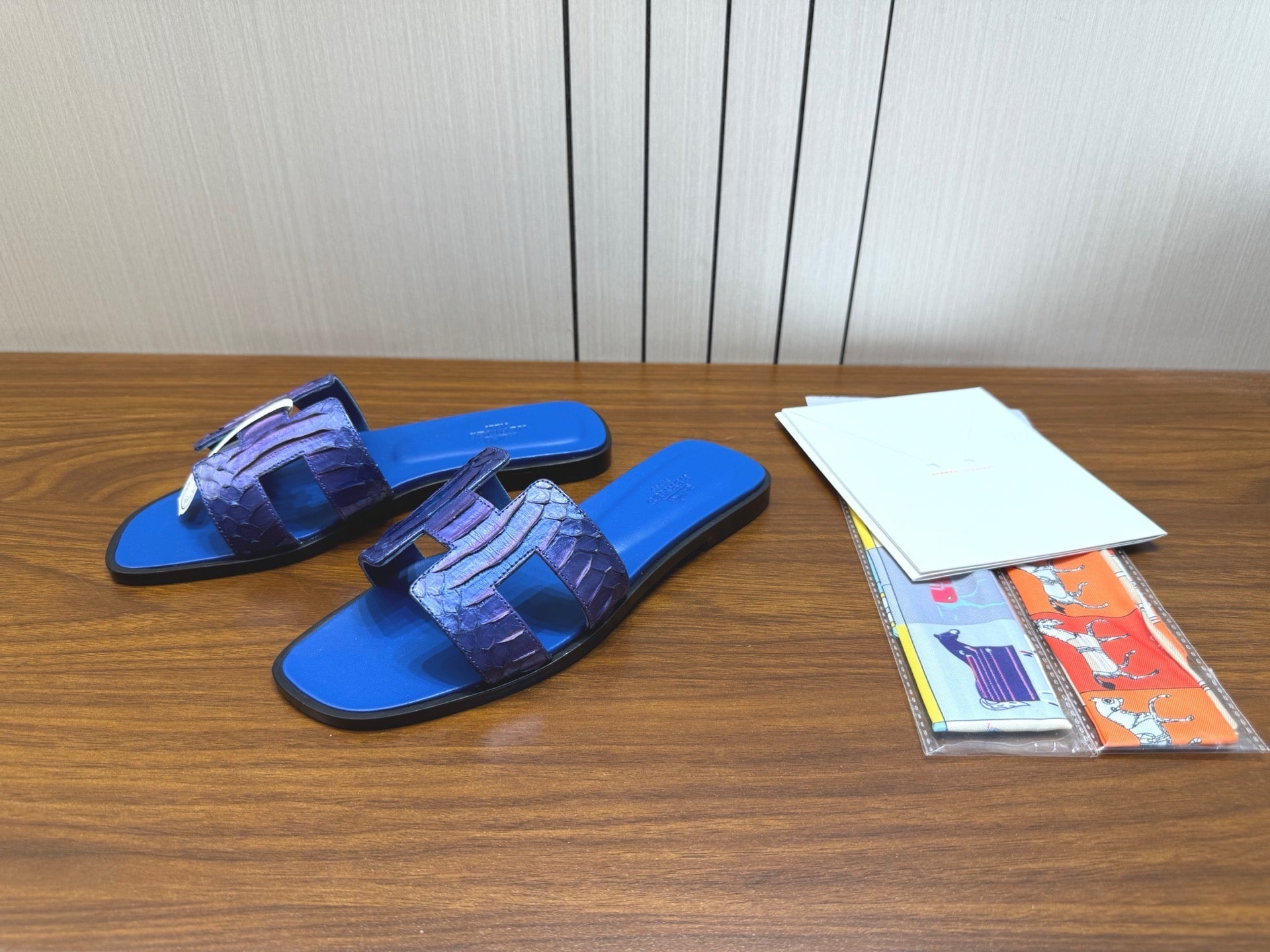 HM Sandal Blue Iris Metallic in Snakeskin 788522
