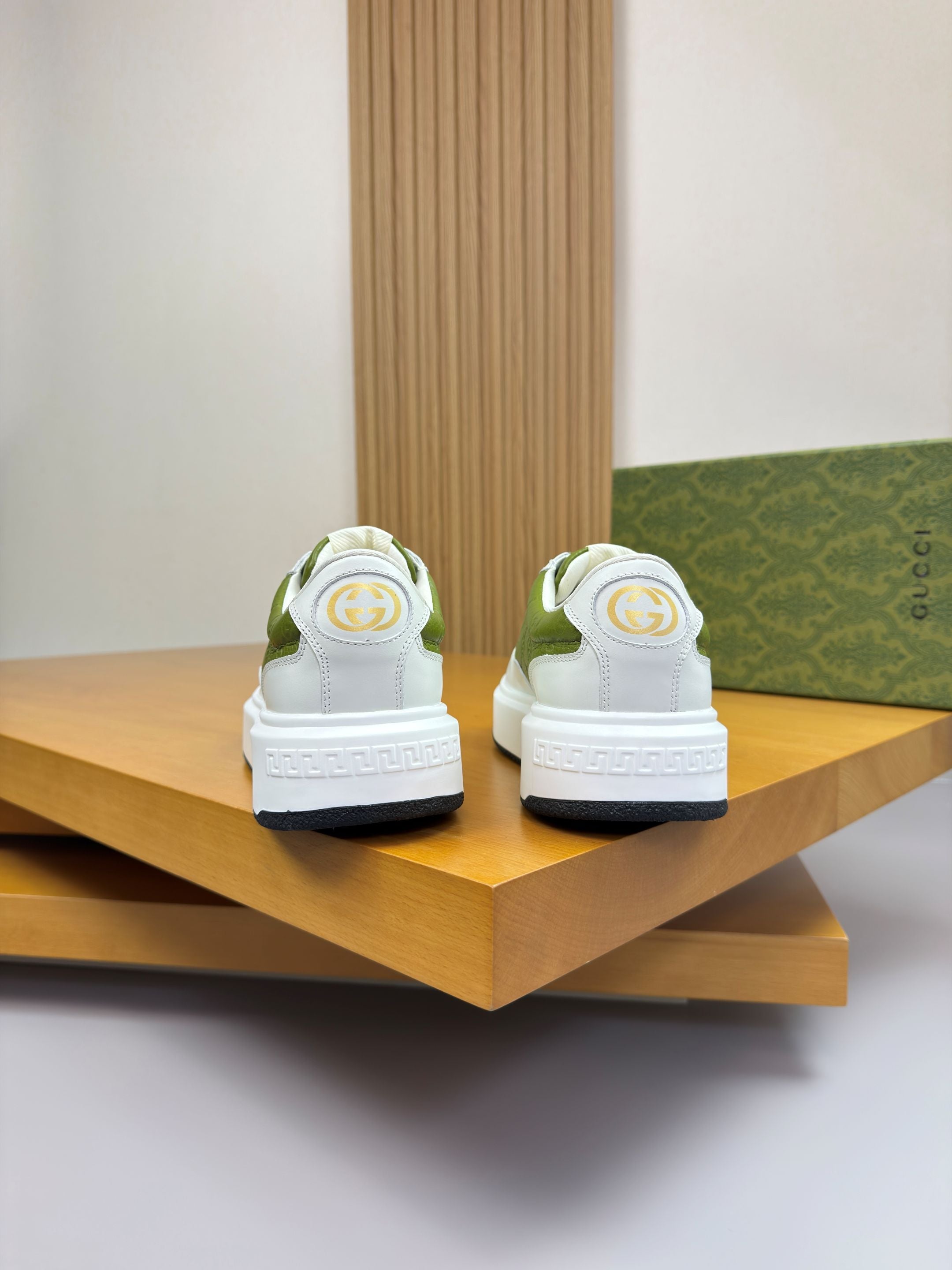GG SNEAKER WHITE GREEN NAPPA LEATHER 194553