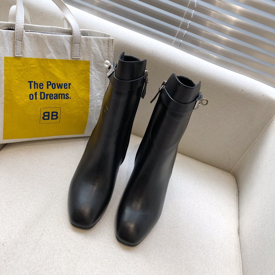 HM Classic Kelly High-Heeled Boots Black Cowhide 546214