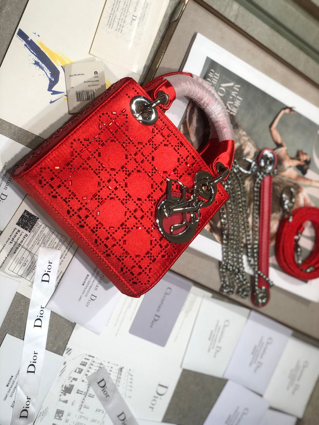 LADY 24 HANDBAG EMBOSSED DIAMOND IN CHERRY RED CALFSKIN