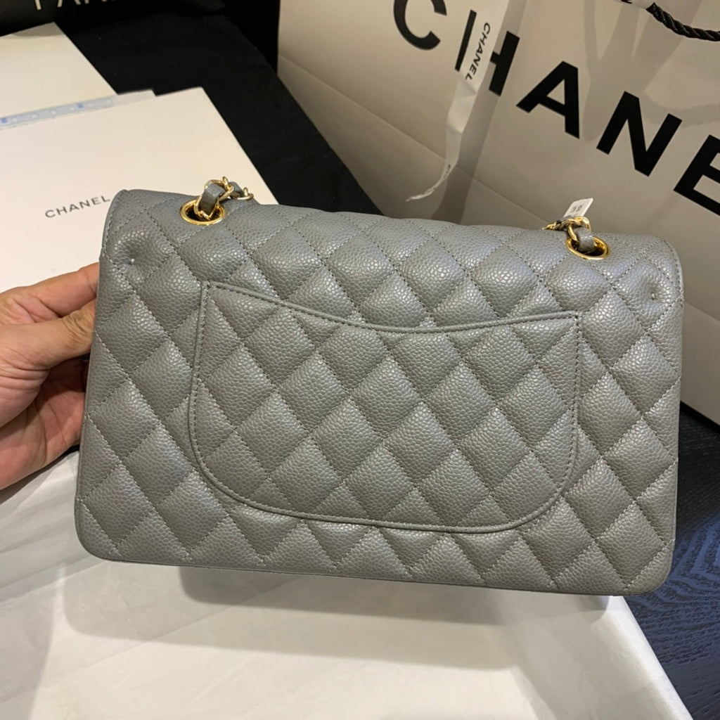 flap bag medium 25 dark grey caviar ghw