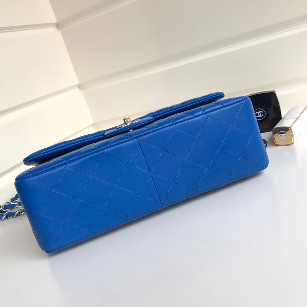 flap bag jumbo 30 blue lambskin silver hardware