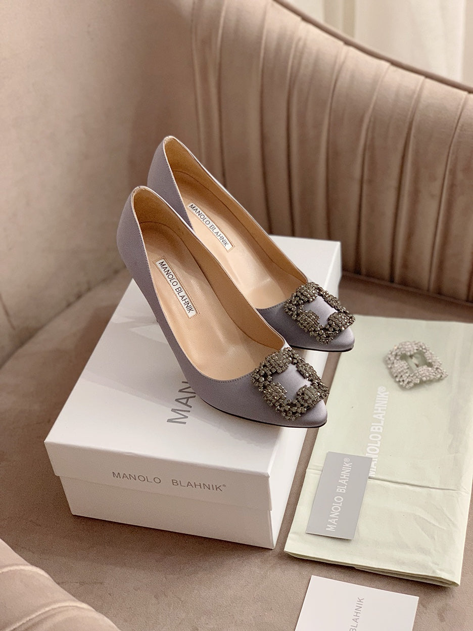 Hangisi Lilac Satin Crystal Embellished Pumps 700529