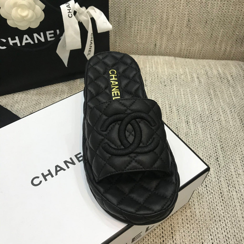 CC 2021 Logo Mules Black Quilted Lambskin 688660
