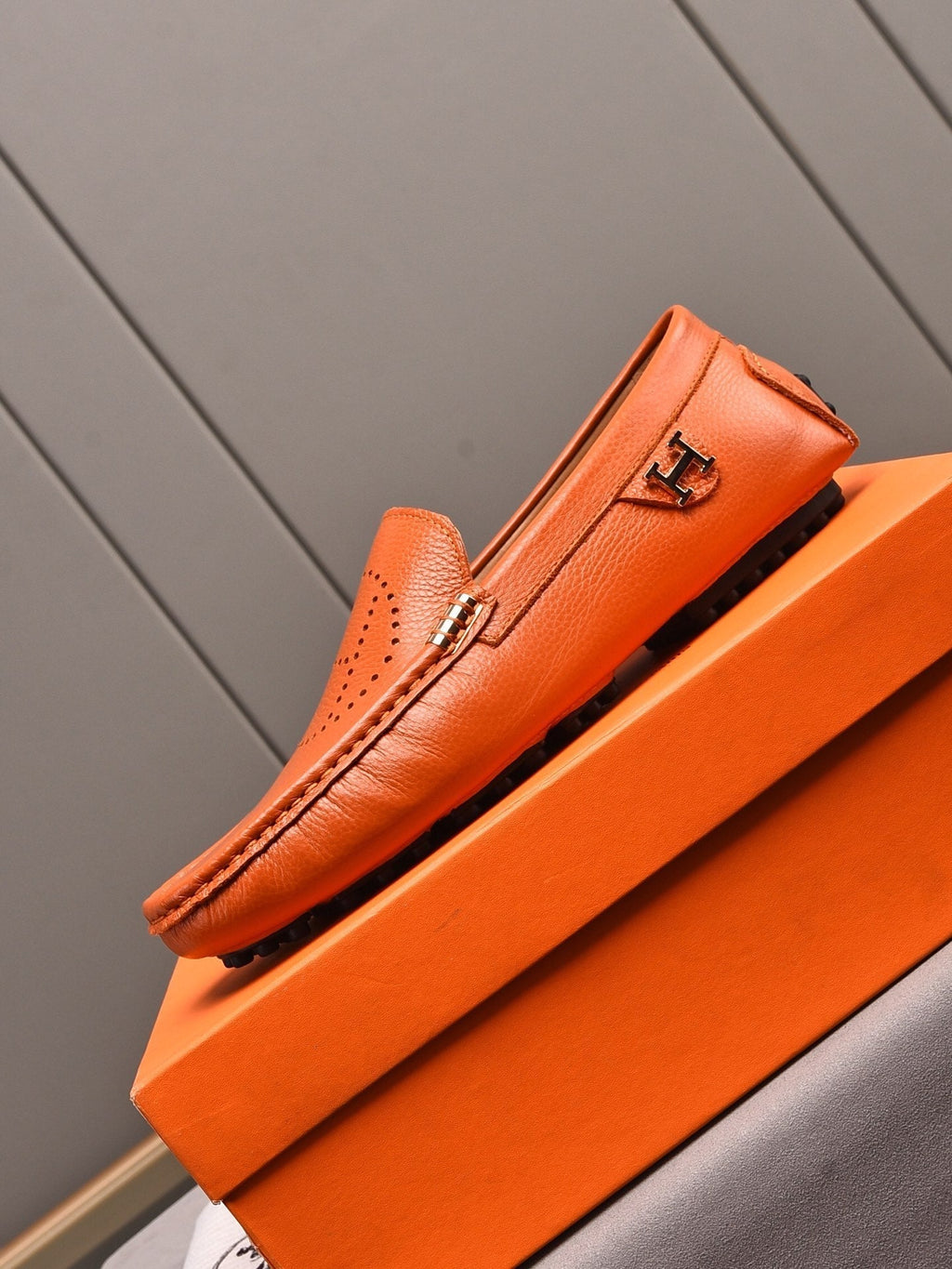 HM Men's Loafer Vibrant Orange Cowhide 509528