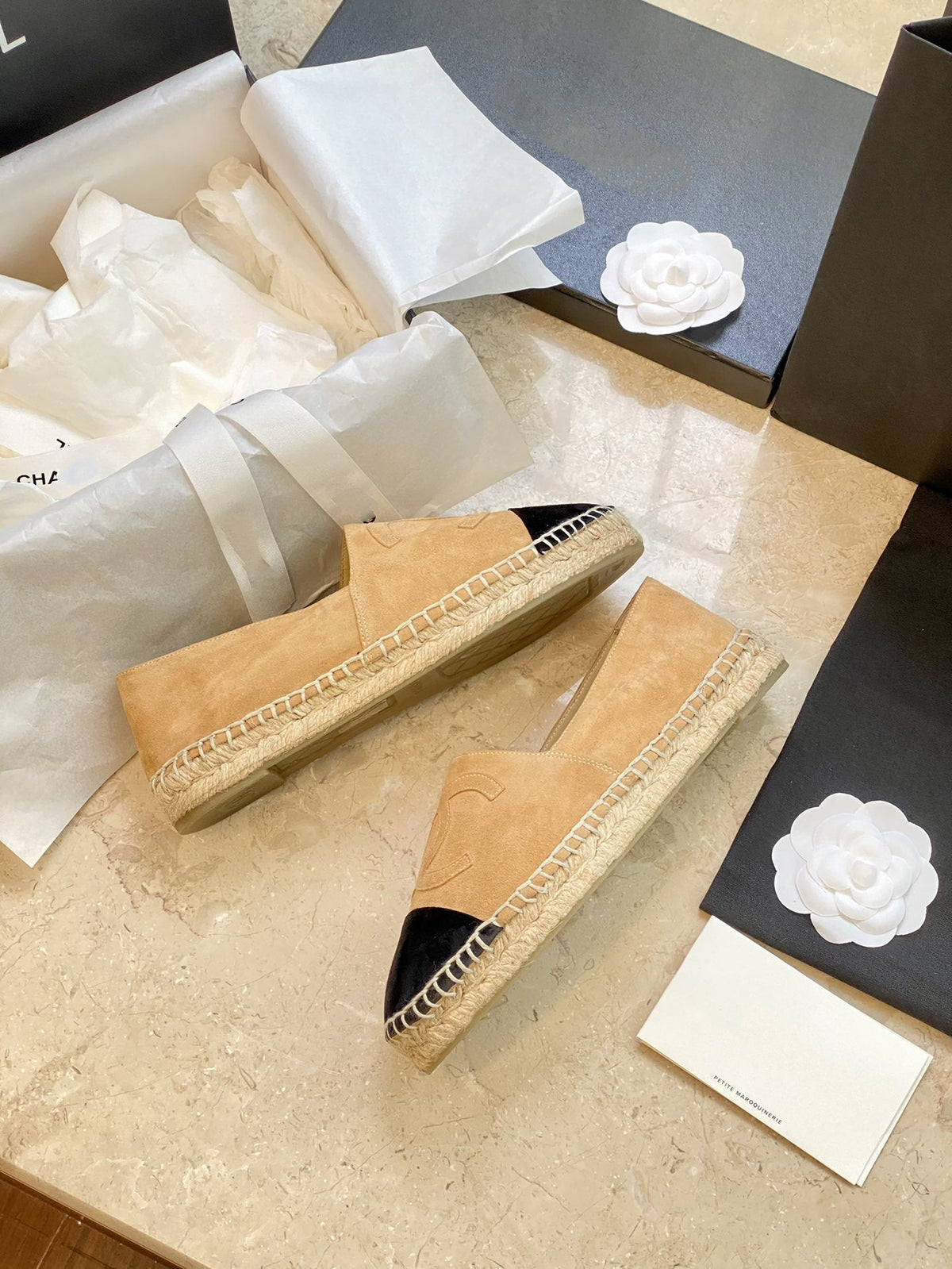 espadrilles beige suede black velvet