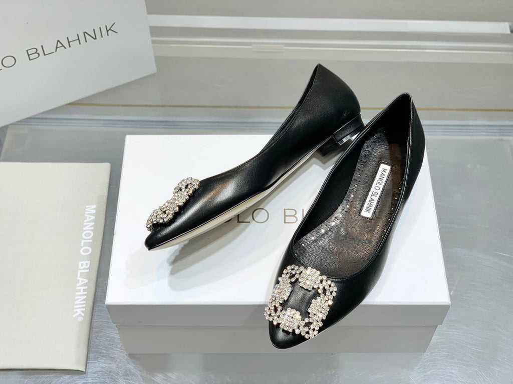 Manolo Snowflake Buckle Pumps Black Cowhide 204508