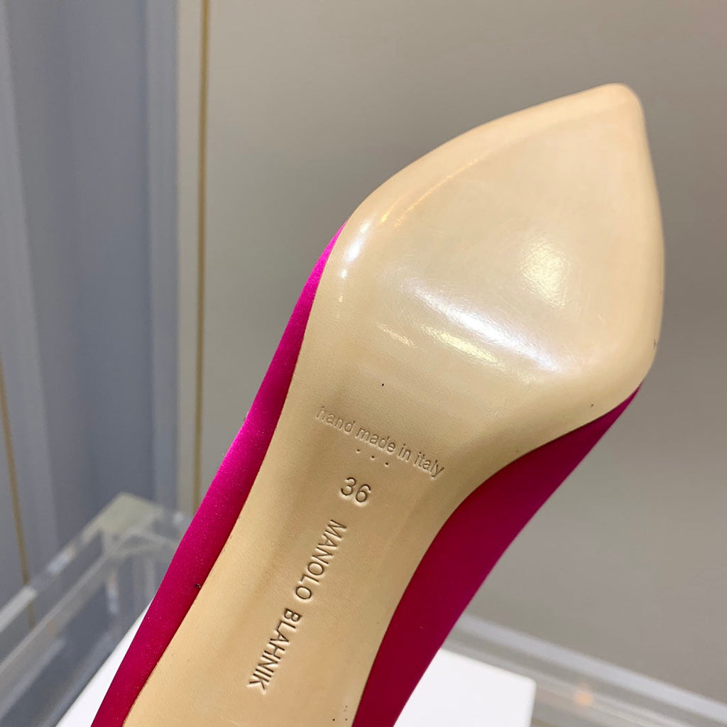 Manolo Women's Nadira Pumps 70 Hot Pink Satin