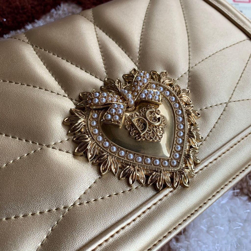 large devotion 26 shouder bag gold metalic cafskin