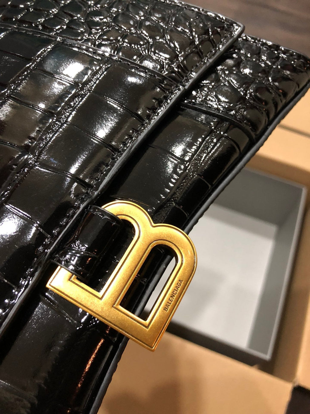 Balenciaga Hourglass bag black crocodile skin 536051