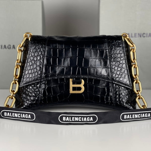DOWNTOWN SHOULDER BAG 29 IN BLACK CROCODILE EMBOSSED CALFSKIN GOLD HARDWARE