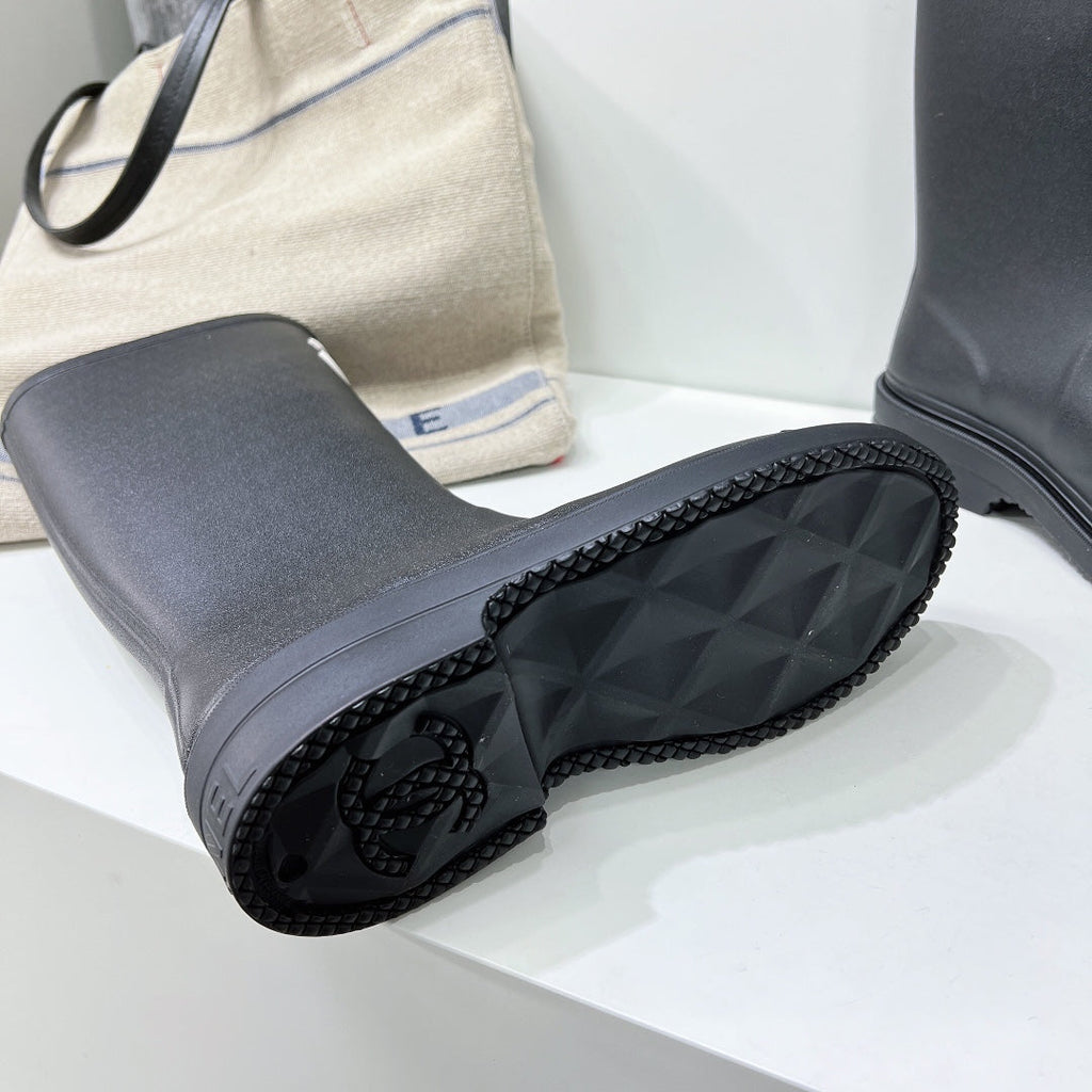 cc high black rain boot