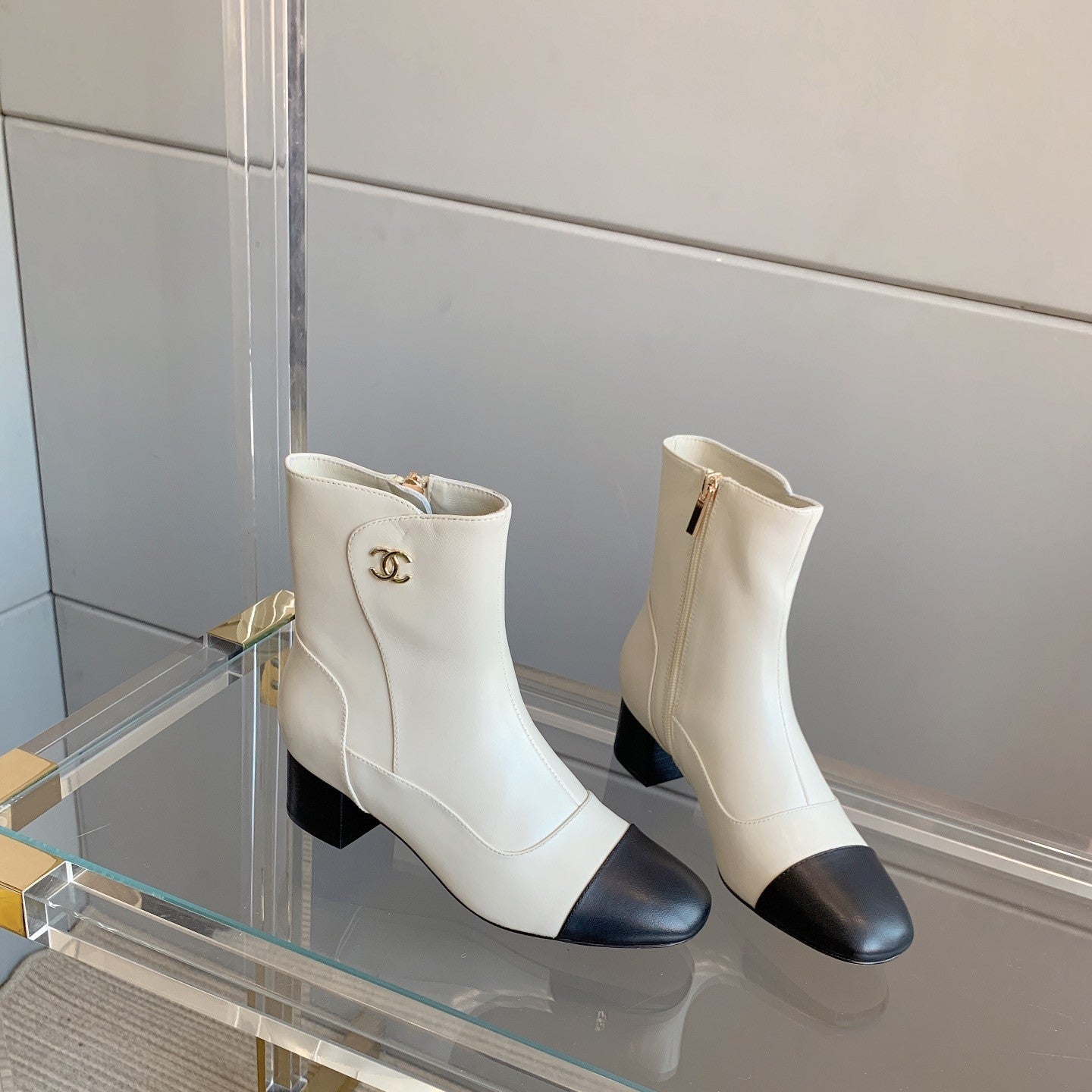 CC Ankle Boots Block Heel 60mm White Black Cowhide 464569