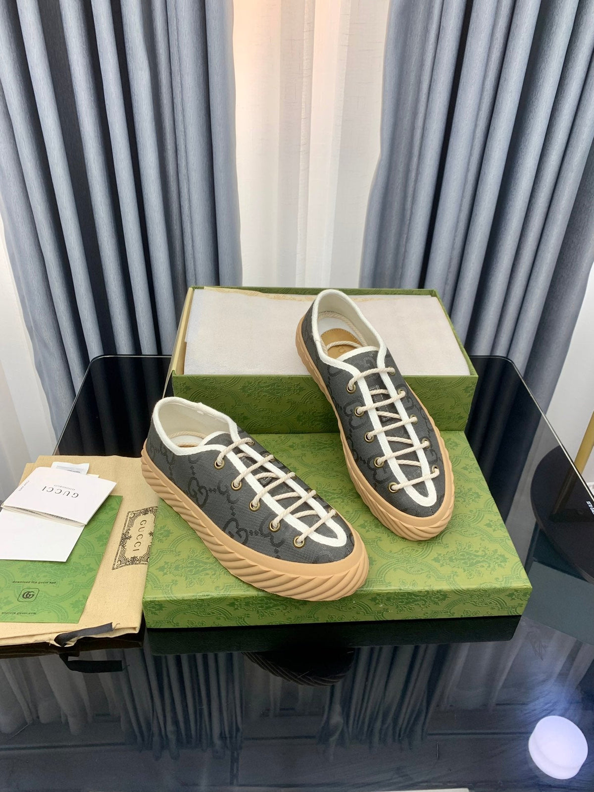 GG UNIQUE SNEAKER THICK-SOLE LEAD CANVAS