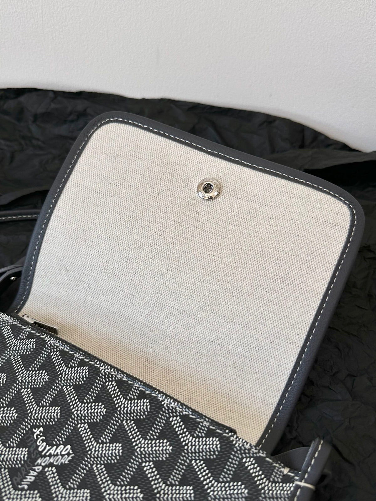 PLUMET POCKET WALLET 20 IN GREY BLACK GOYARDINE CANVAS AND LAMBSKIN TRIM