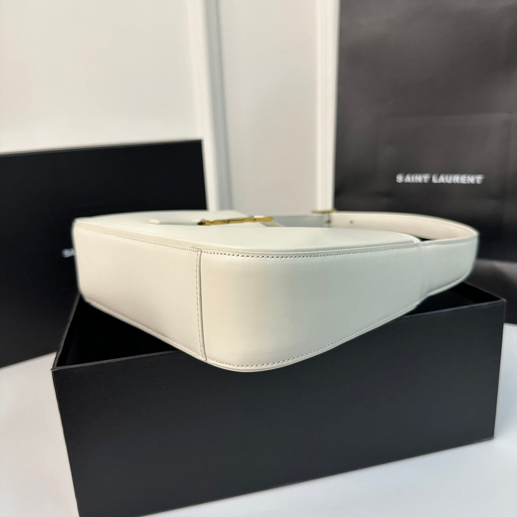 Le 5 a 7 24 White Lambskin Ghw