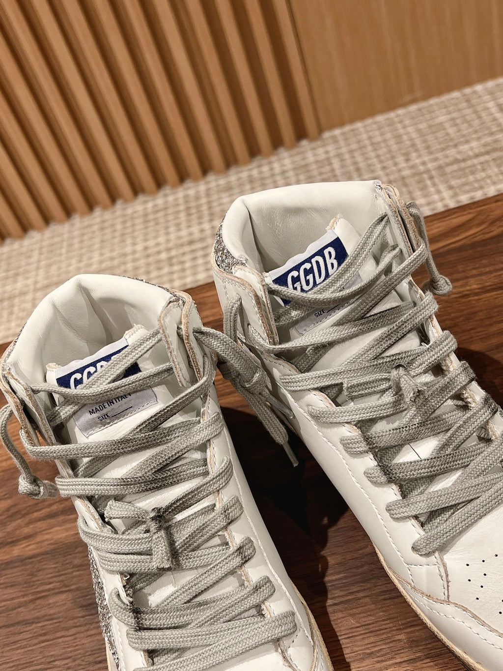 SKY-STAR SNEAKERS IN WHITE NAPPA LAMBSKIN WITH SILVER GLITTER STAR AND HEEL TAB