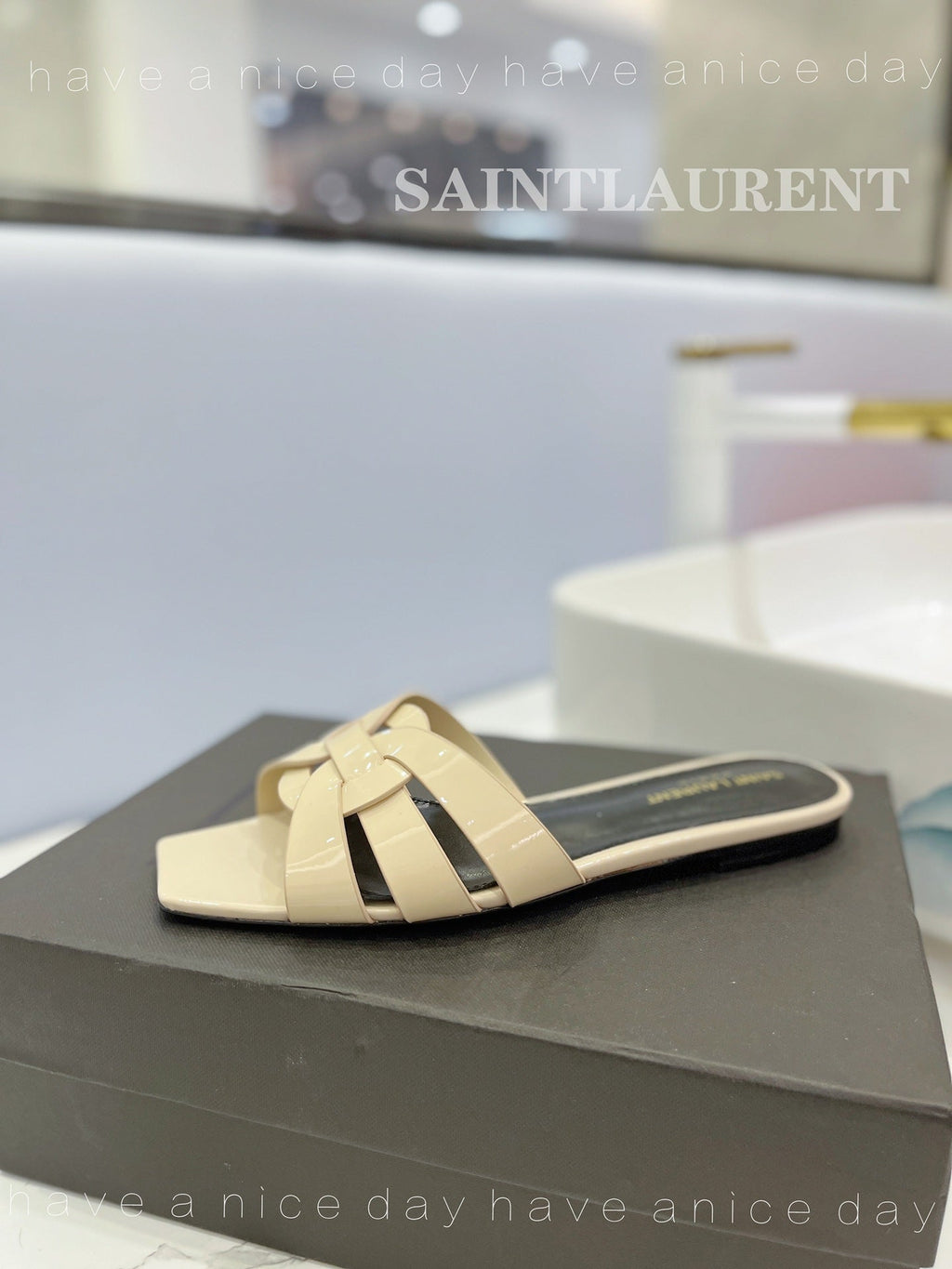 SL TRIBUTE SLIPPERS GLOSSY PASTEL YELLOW CALFSKIN
