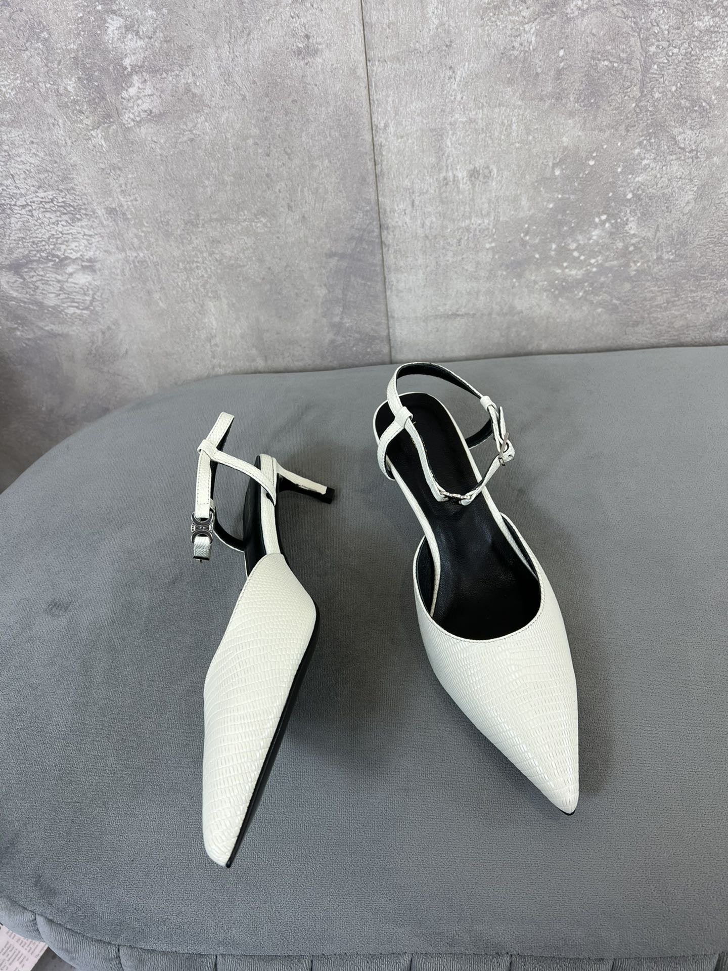 cl kitten with strap 45 white lizard stamped calfskin