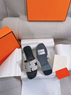 0RAN SANDAL BLACK CANVAS