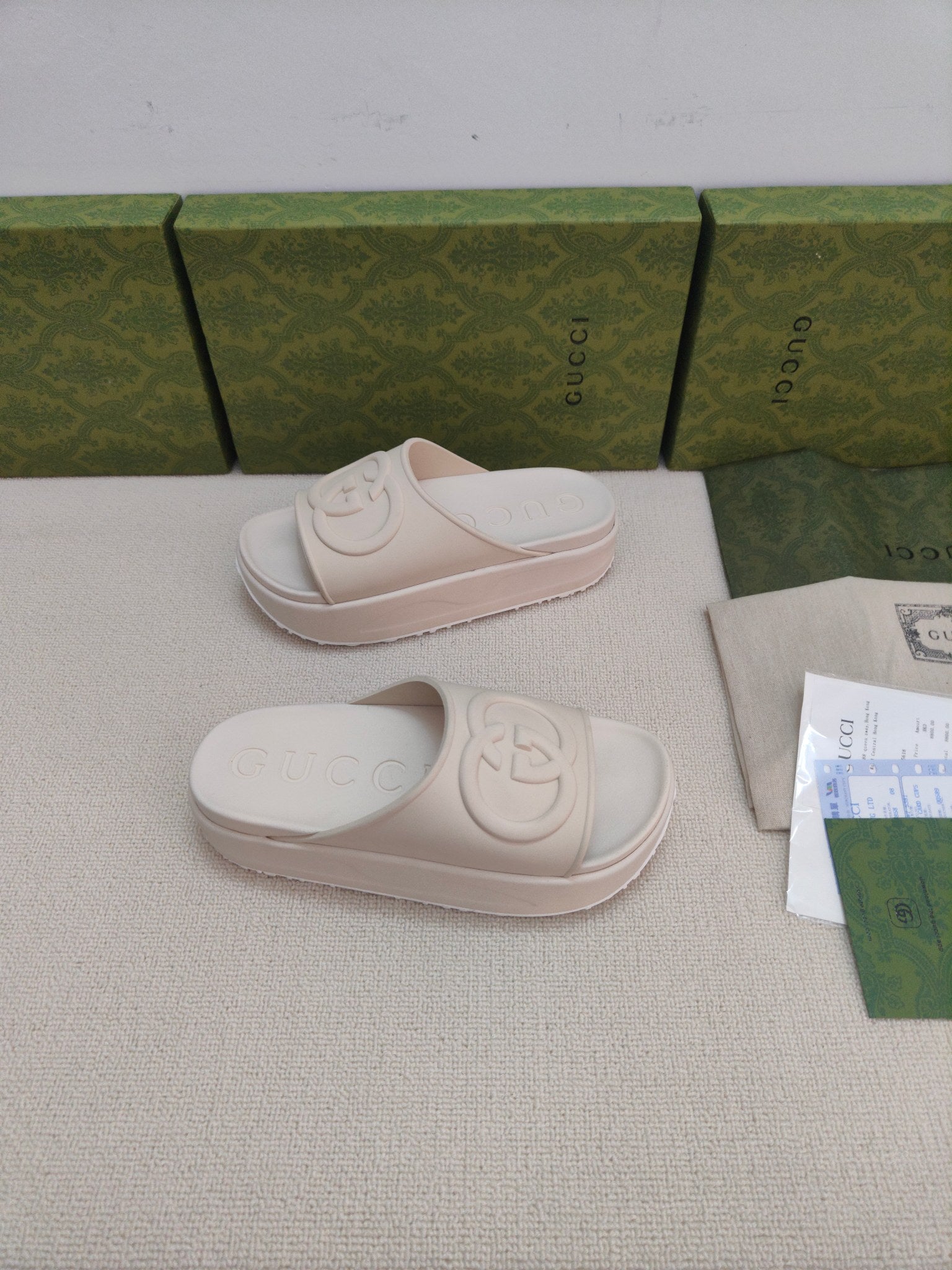 GG Lide Sandal With Interlocking White Rubber 788124