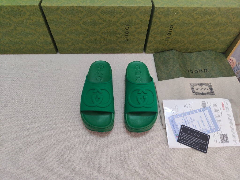 GG Lide Sandal With Interlocking Green Rubber 788123